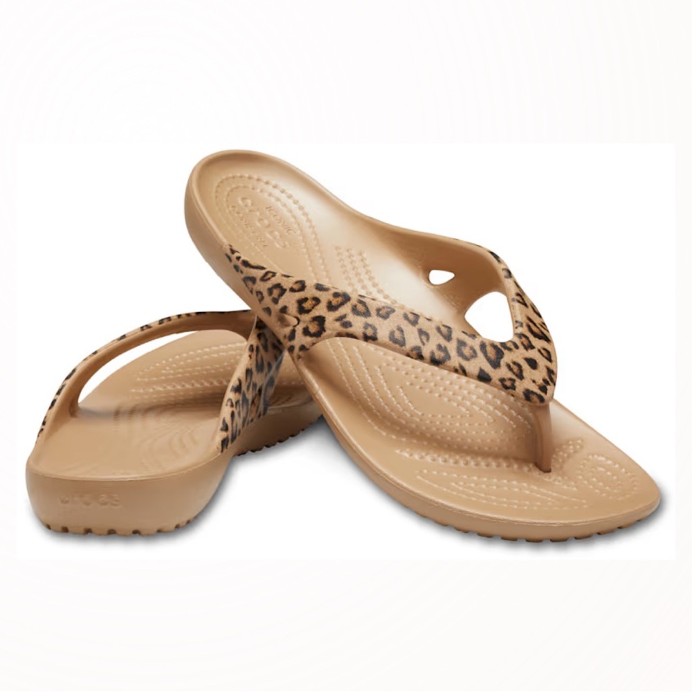 Crocs Women's Kadee II Leopard Flip flops sandals size 9 New